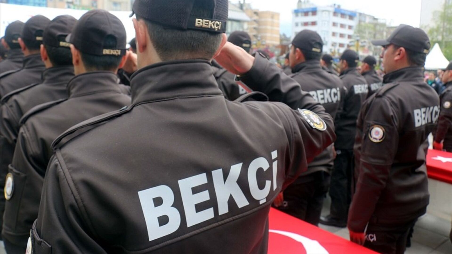 Bekçilere Polis Olma Hakkı Yolda! 6 Yıl Tecrübeli ve Önlisans Mezunu Bekçilere Yeni Fırsat
