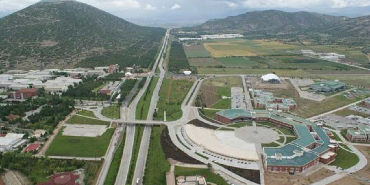 Süleyman Demirel Üniversitesi 35 İşçi Alımı İlanı Yayımlandı